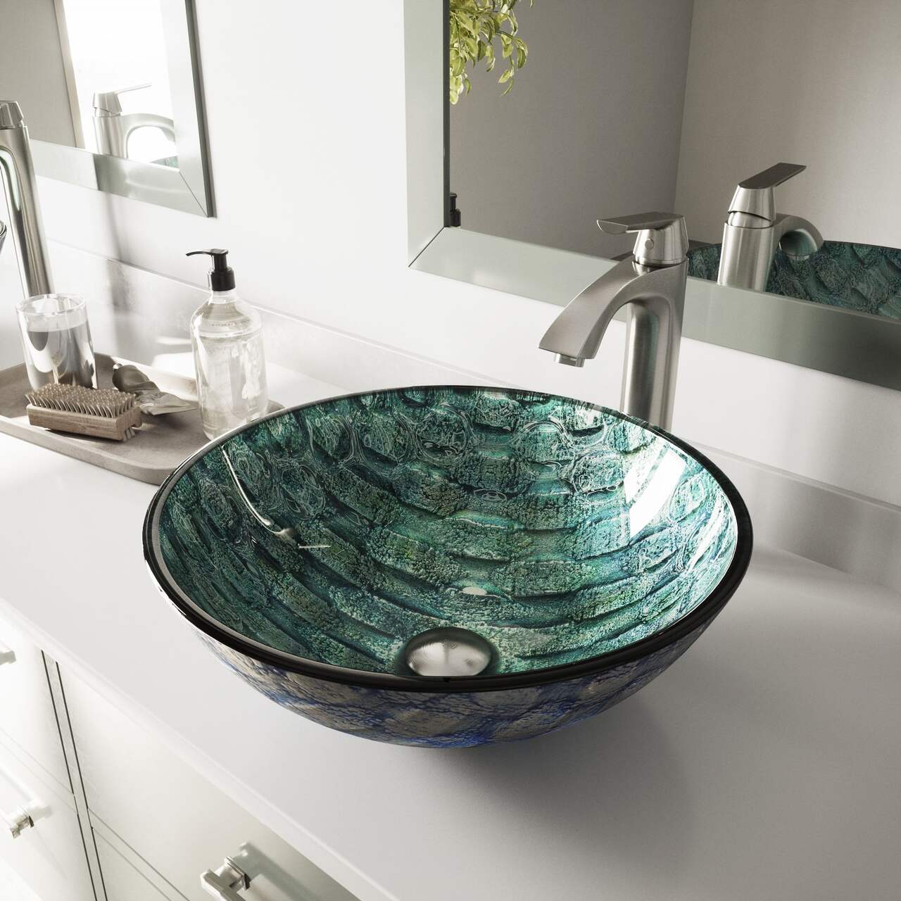 VIGO Round Glass Vessel Bathroom Sink/Basin with Scratch-Resistant