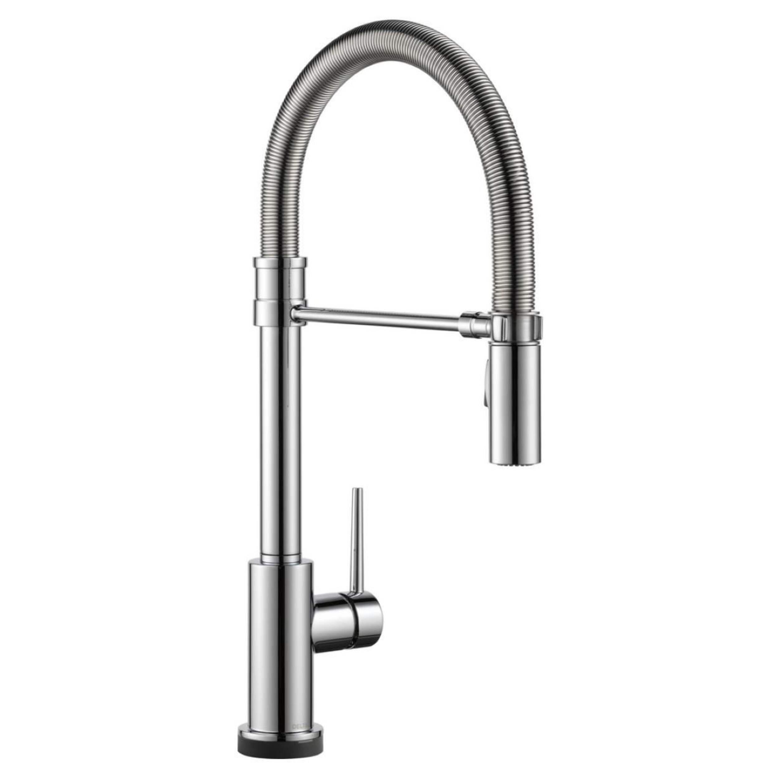 Robinet de cuisine rétractable avec bec à ressort à 1&nbsp;poignée Delta Marley, chromé Front_Three_Fourths_Angled_Right