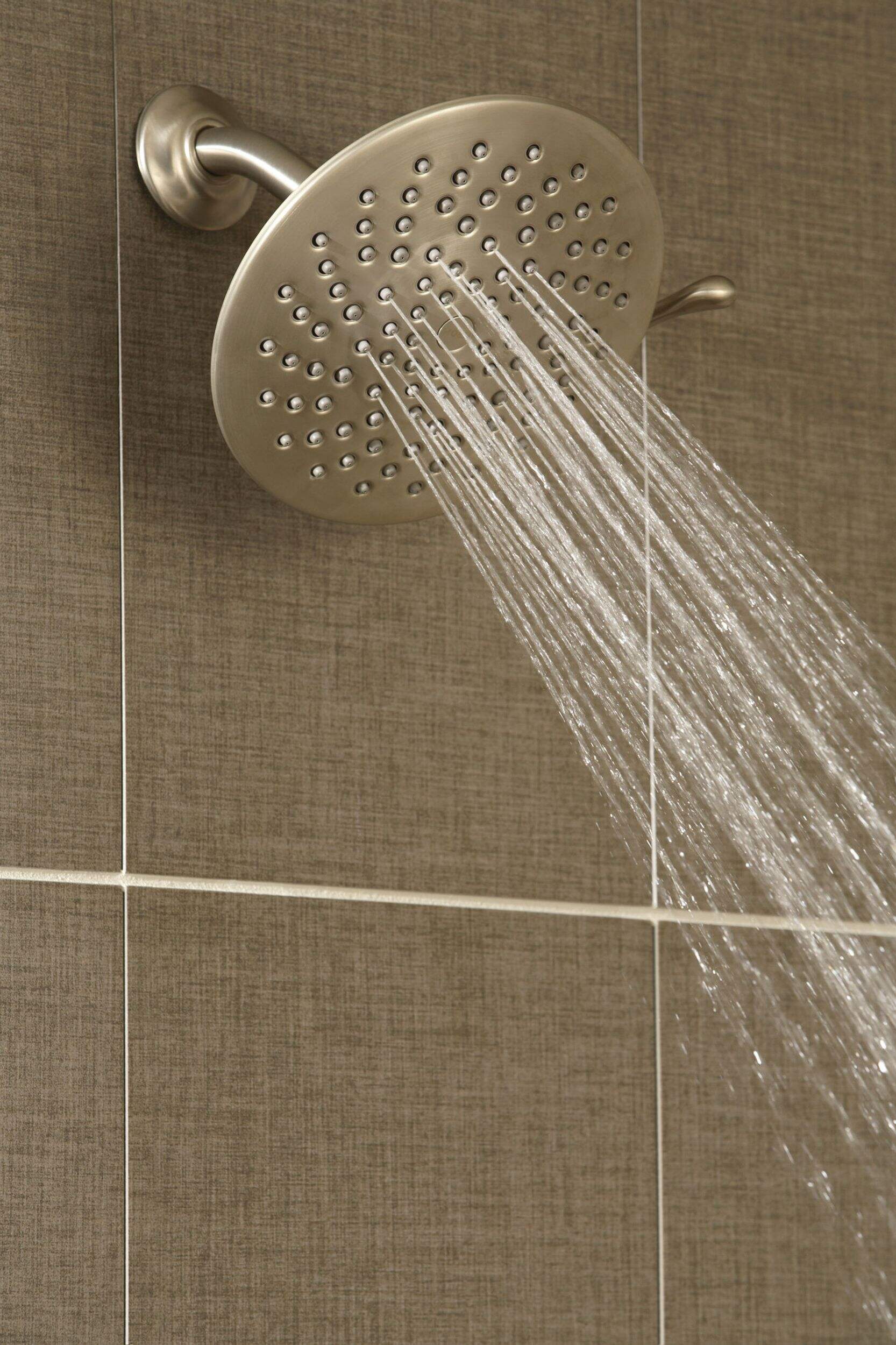 Moen 2S 8in Rainshower with Immersion Technology, Chrome Canadian Tire
