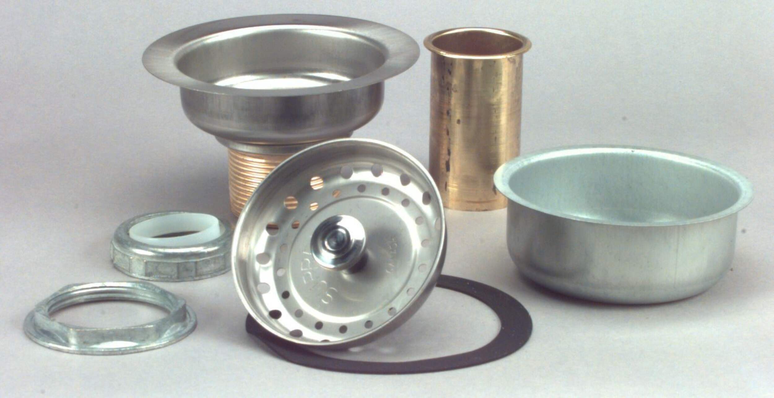 Plumbshop Genuine Basket Strainer Assembly Composite_or_Mixed