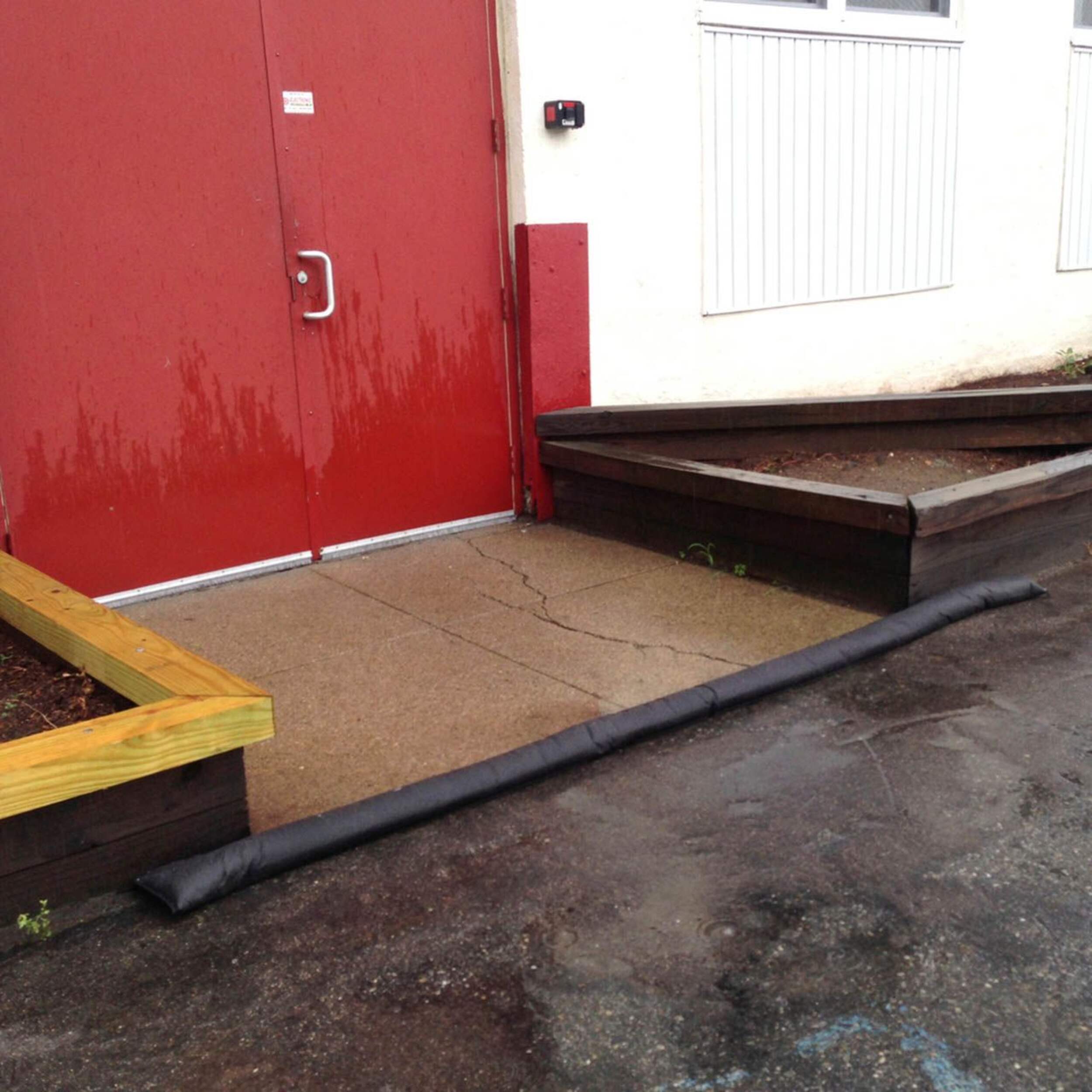 Barrière antiinondation Quick Dam, 10 pi, noir, paq. 1 Canadian Tire