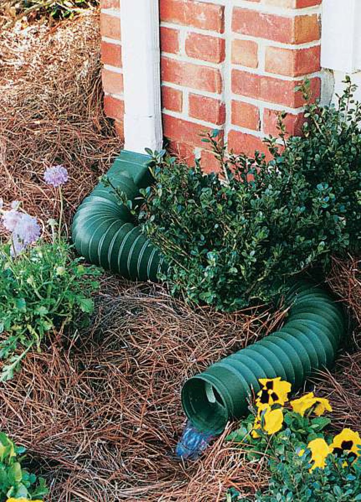 Euramax FlexASpout™ 25 to 55in Downspout Extension, Green Canadian