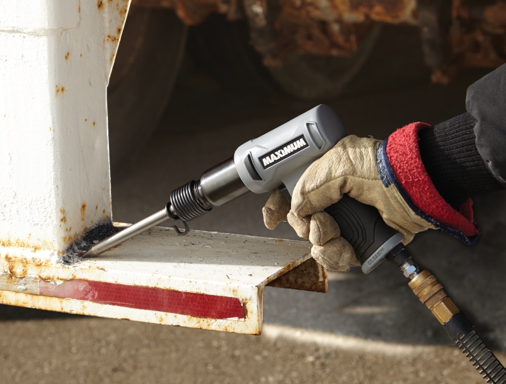 MAXIMUM Pneumatic Air Hammer with Chisel Canadian Tire