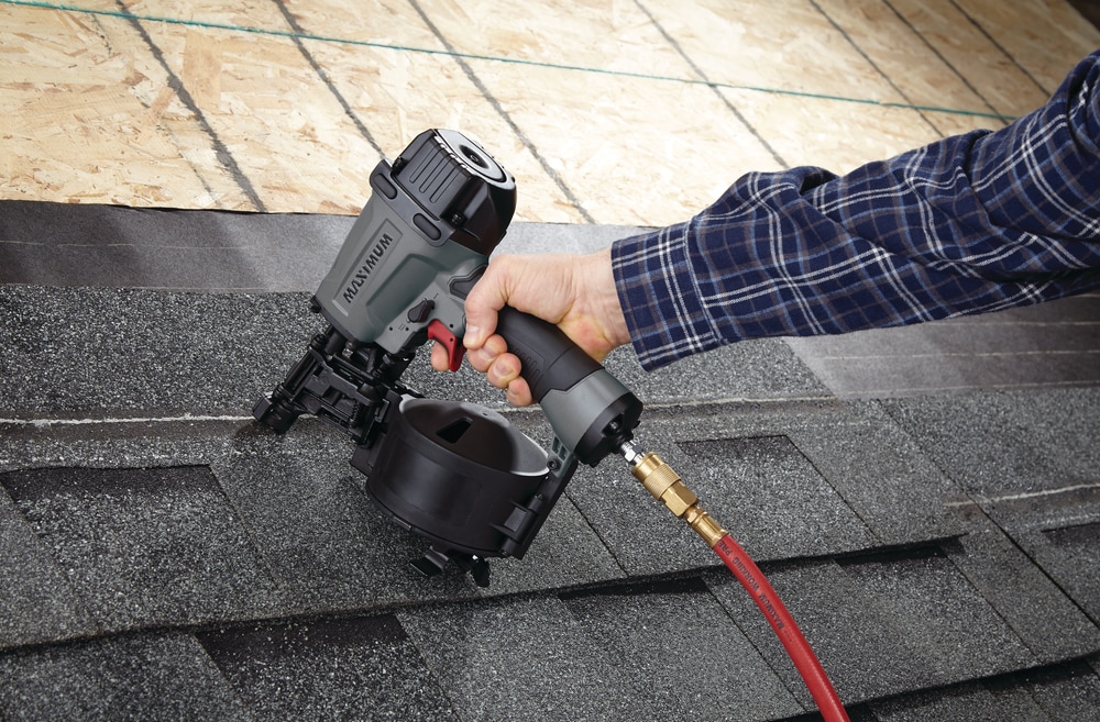 MAXIMUM Coil Lightweight Pneumatic Roofing Nailer Canadian Tire