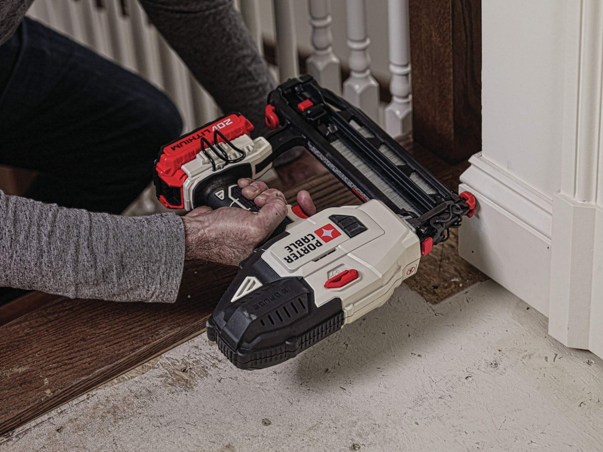 Porter Cable 16Gauge Cordless Lightweight Pneumatic Straight Finish