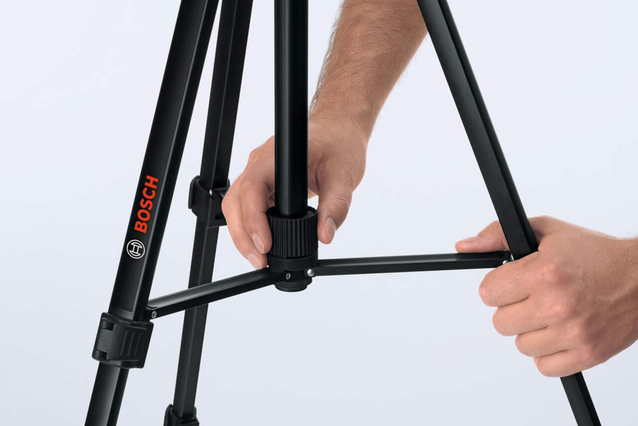 Bosch BT 150 22 to 61 in Compact Tripod Black Canadian Tire