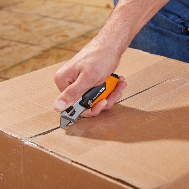 Fiskars Compact Folding Utility Knife Canadian Tire