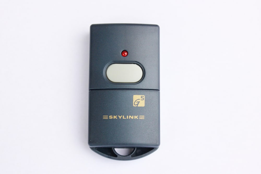 Skylink G5M Universal 1Button Mini Keychain Remote Control for Garage