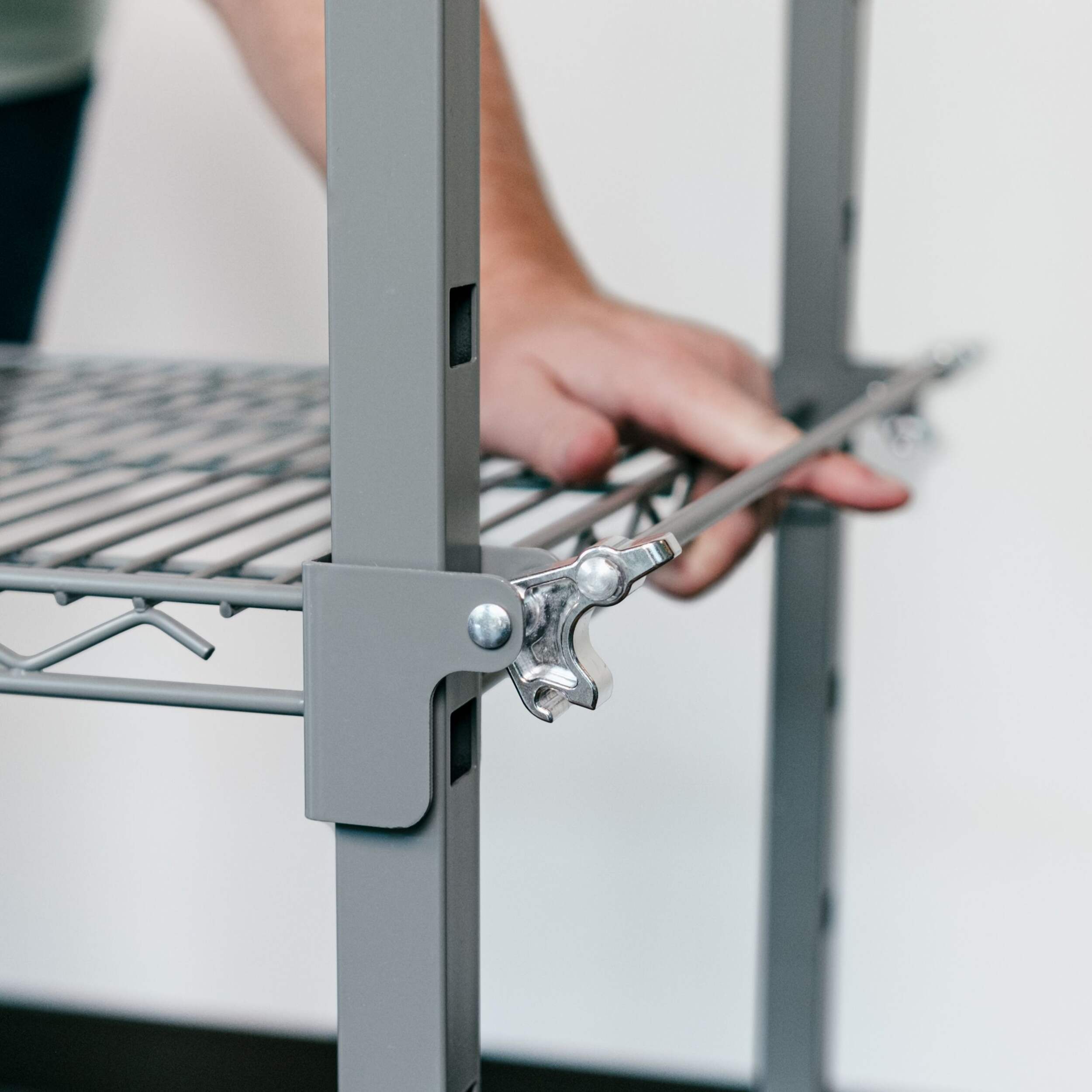 Étagère en métal à 4 niveaux réglables CleverMade Canadian Tire