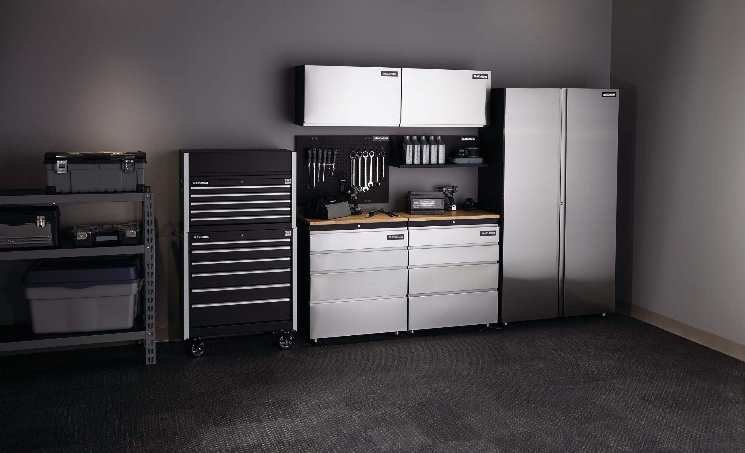 MAXIMUM Mountable Shelf, Black Series, 10 x 30 x 10in Canadian Tire