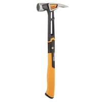 Marteau de finition à panne fendue Fiskars IsoCore, surface en acier lisse, 22 oz Front_Angled_Left