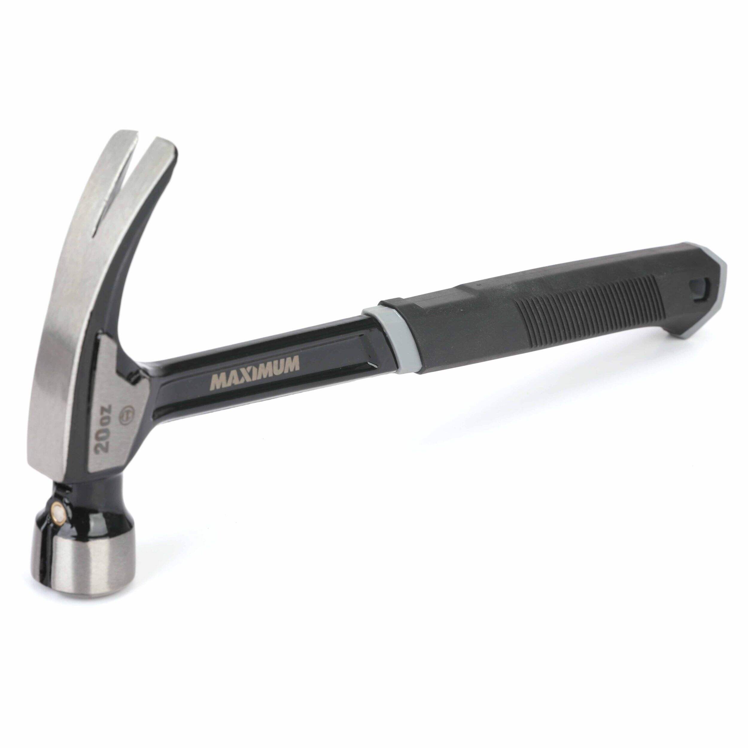 Marteau à panne fendue magnétique MAXIMUM, construction monopièce en acier, poignée antidérapante, 20 oz Front_Angled_Left