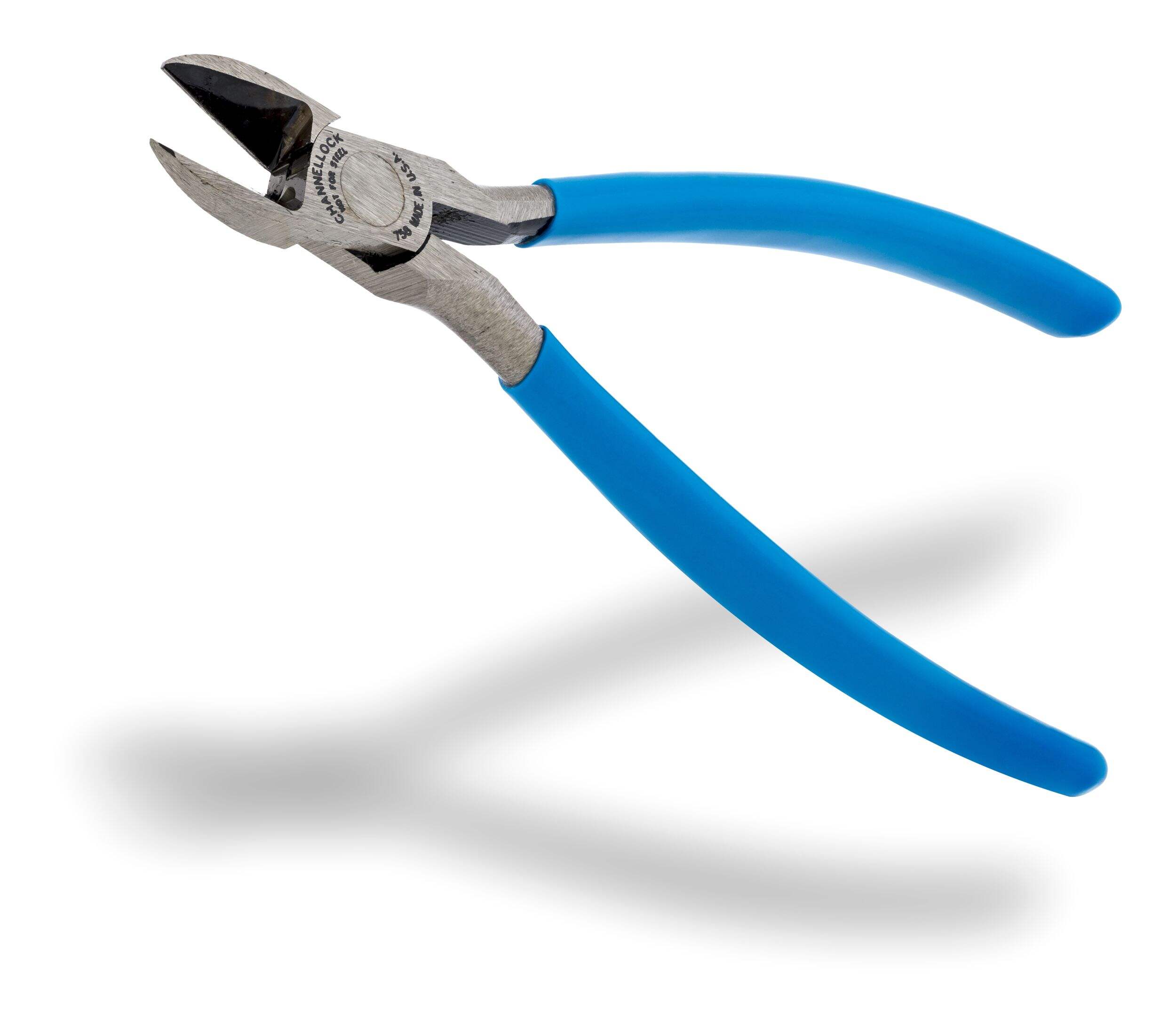 Channellock® Long Reach Diagonal Cutter, 7.5-in Overhead_Plunge