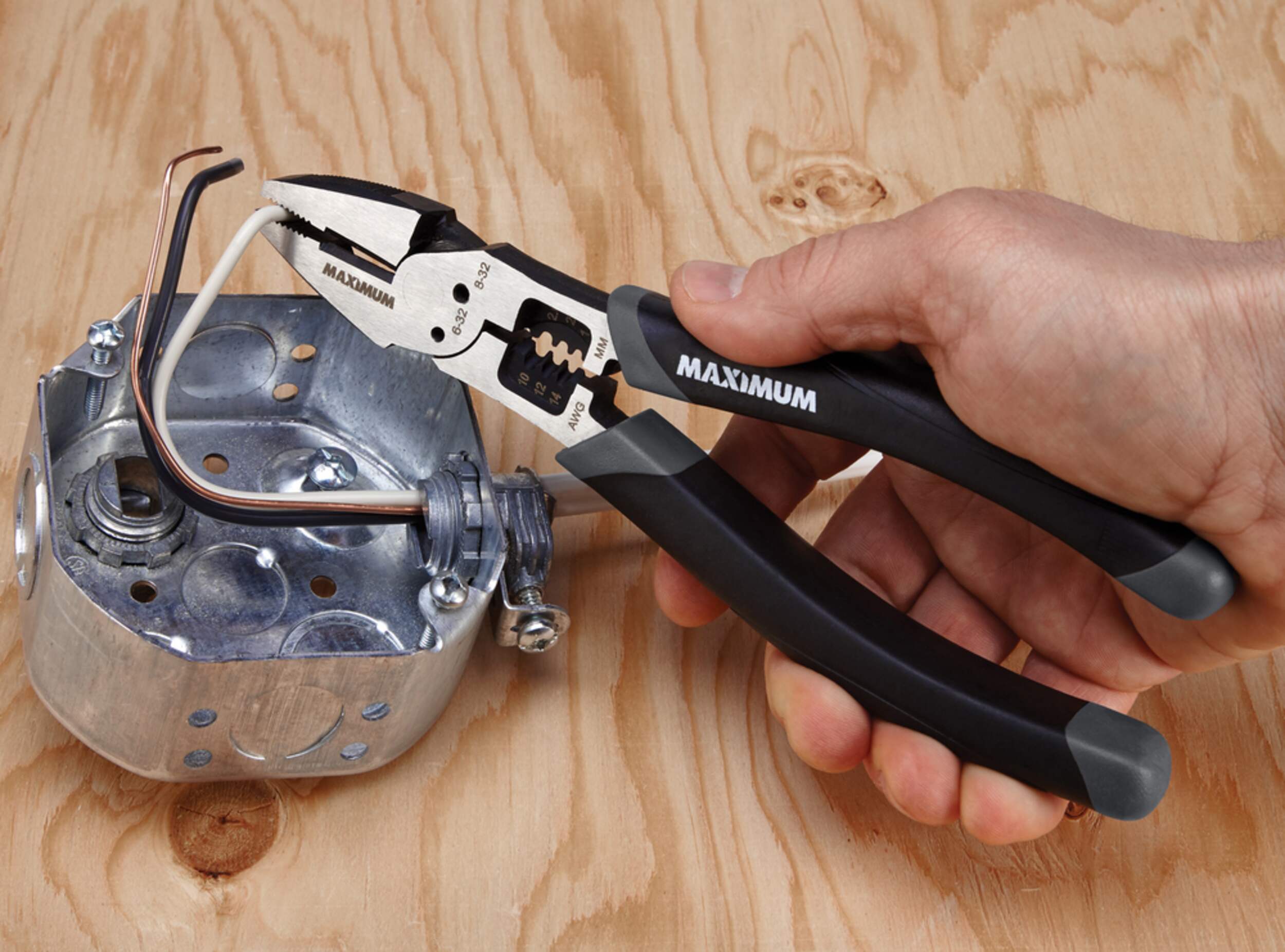 MAXIMUM All Purpose Linesman Plier, 8in Canadian Tire