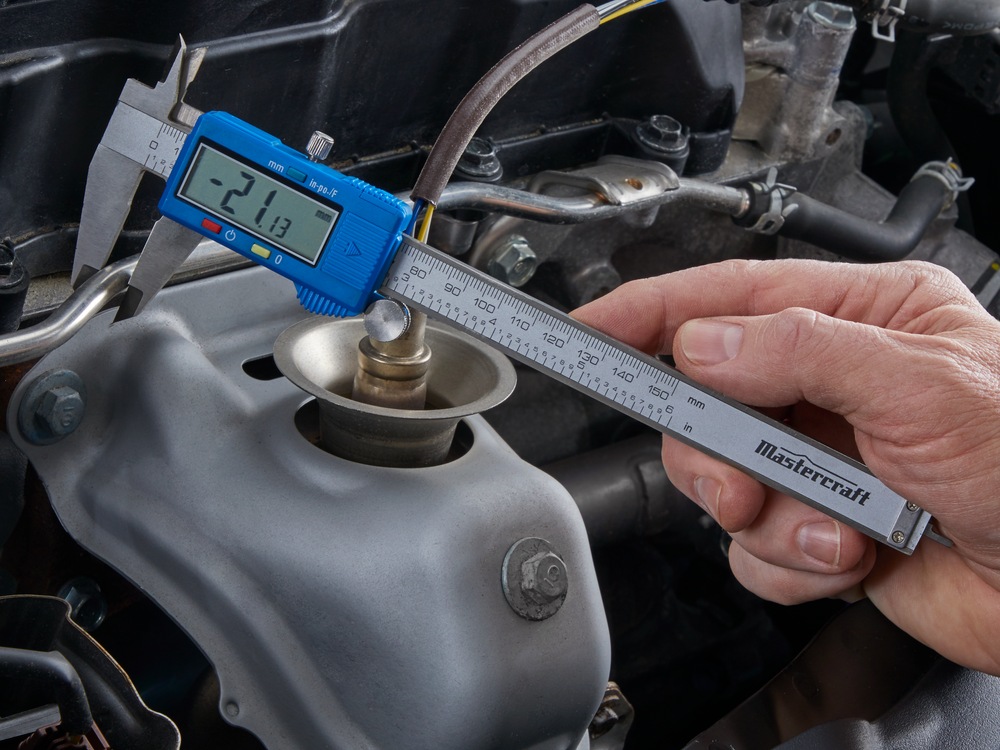 Mastercraft Digital Caliper with LCD Display, Inch to mm Conversion