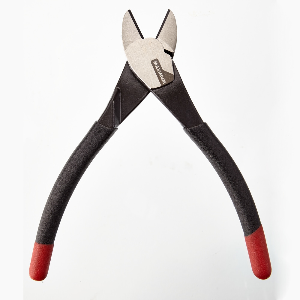 MAXIMUM High Leverage Curved Diagonal Cutting Pliers, 26° Cutting Angle