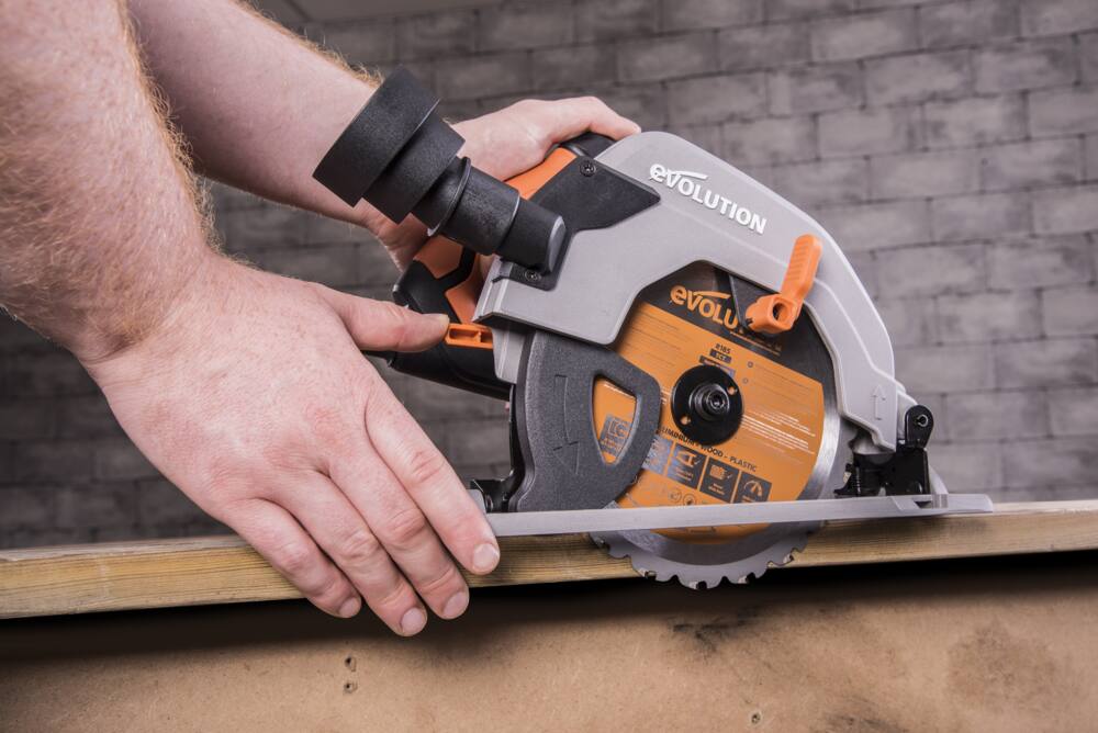 Evolution Power Tools R185CCS 15A Circular Saw with Multi-Material Blade,  7-1/4-in Canadian Tire