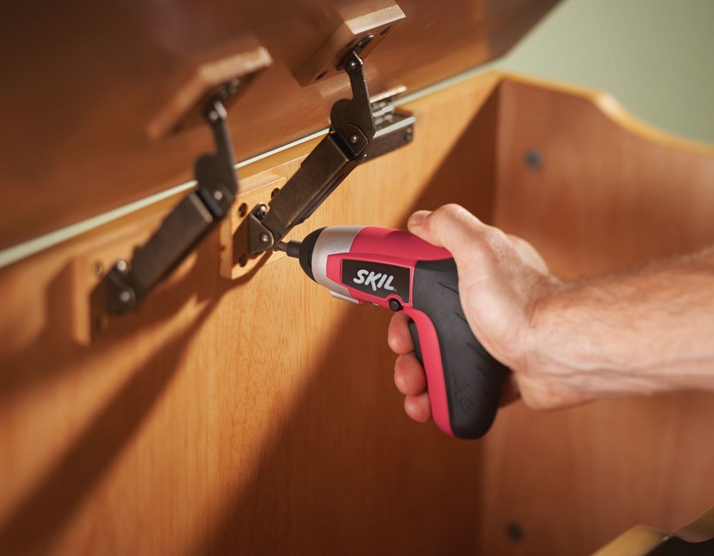 SKIL iXO 4V LiIon Max PalmSized Cordless Screwdriver with Cutter