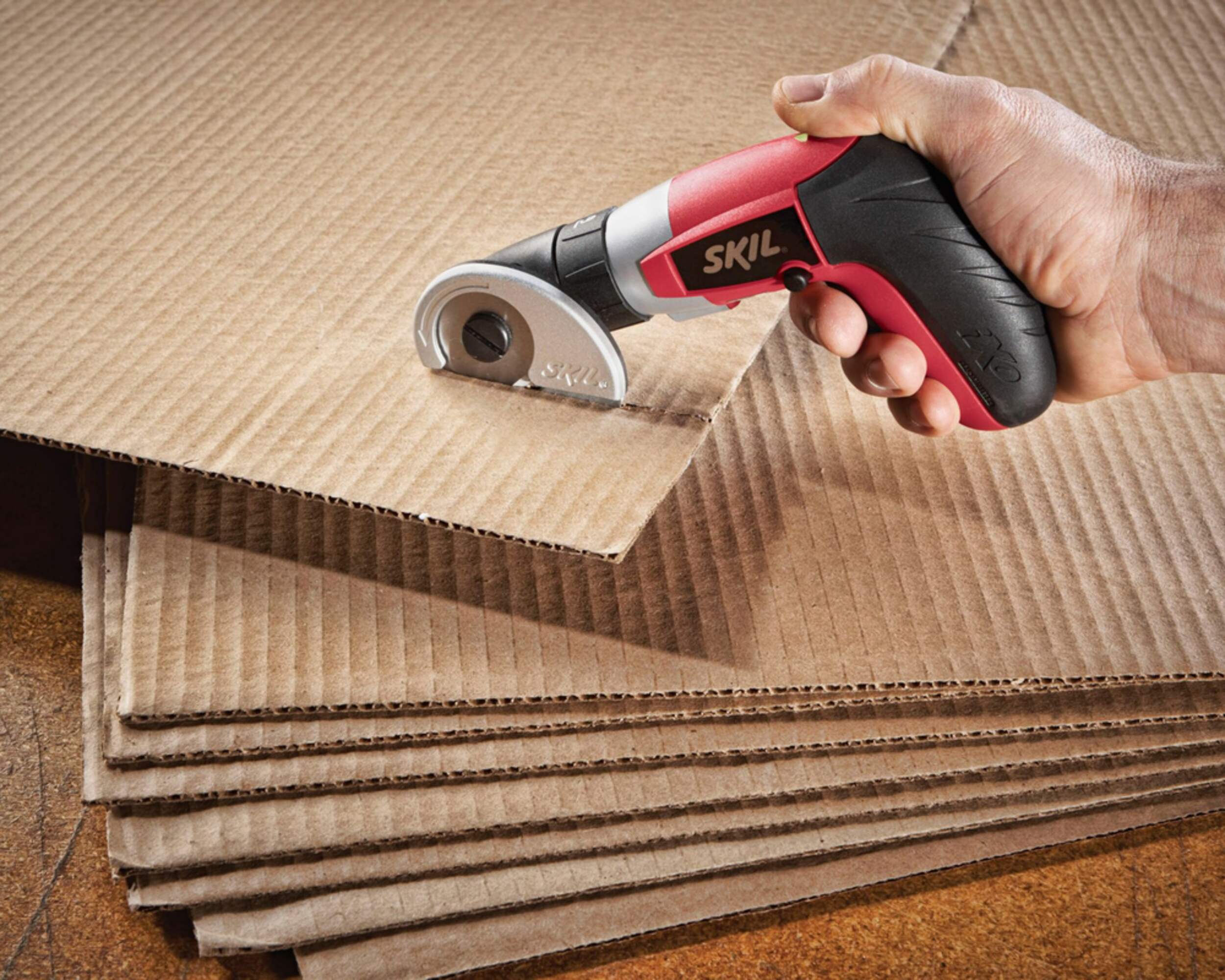 SKIL iXO 4V LiIon Max PalmSized Cordless Screwdriver with Cutter