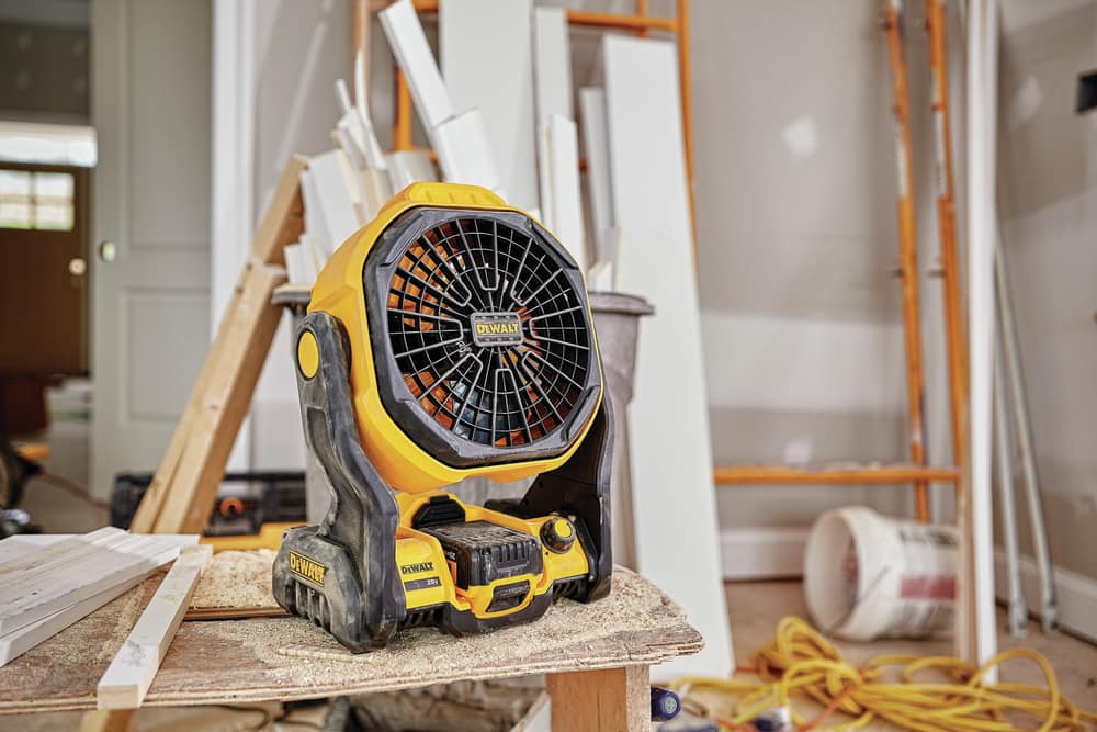 https://media-www.canadiantire.ca/product/fixing/tools/portable-power-tools/0543392/dewalt-20v-max-11-cordless-corded-jobsite-fan-bare-tool-f9e482bc-577d-44a4-ac6c-1e1754bfc252.png?imdensity=1&imwidth=1244