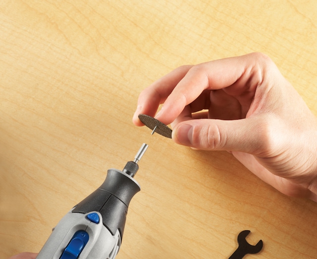 Vis de mandrin Dremel 402 pour accessoires de polissage et disques