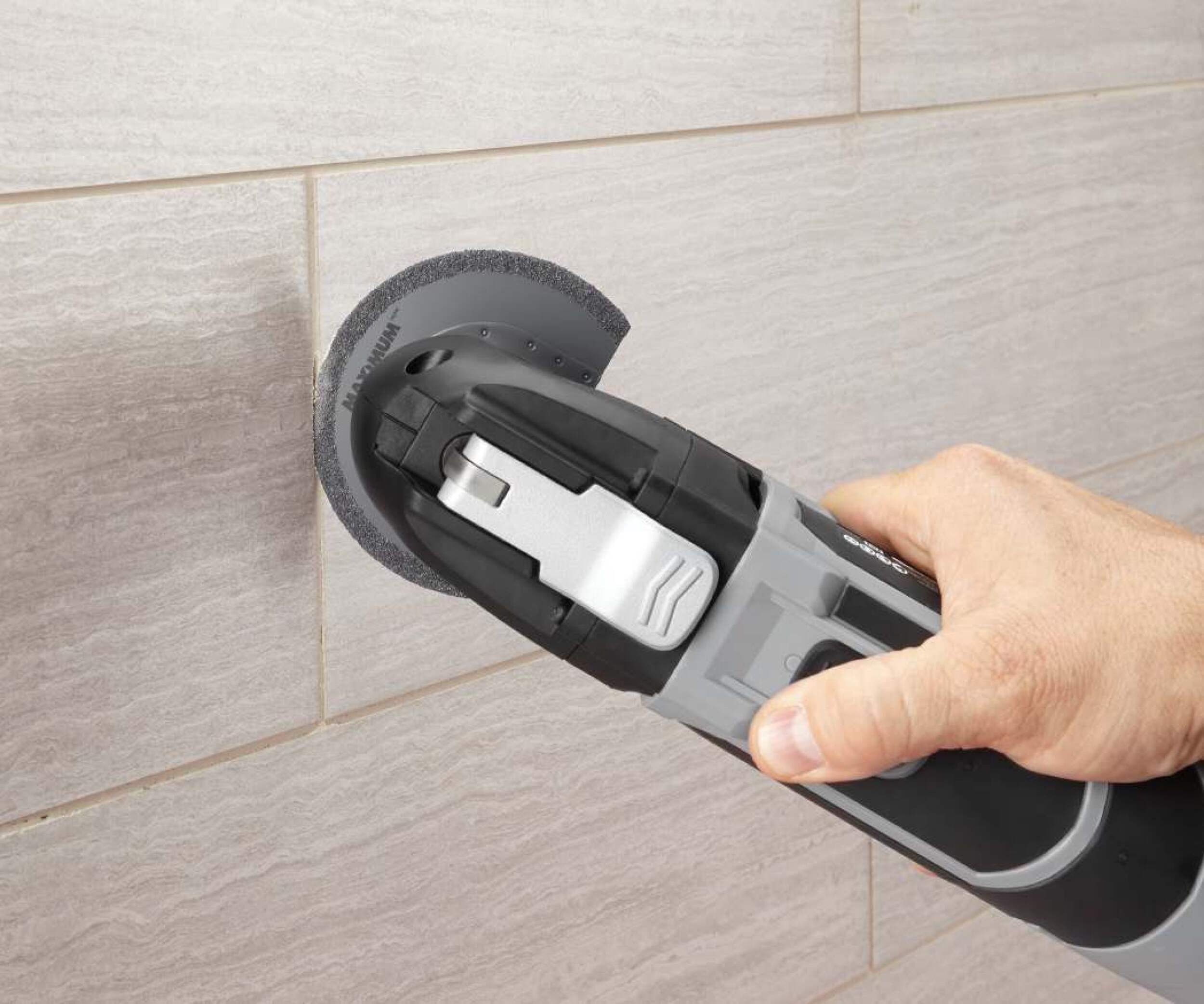 MAXIMUM Oscillating MultiTool Universal FIt Carbide Grout Removal