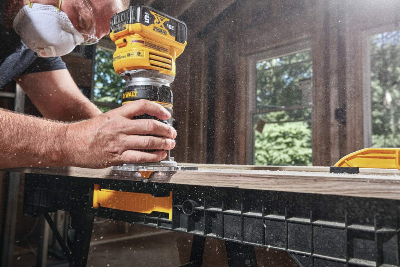 Dewalt 18v palm router deals