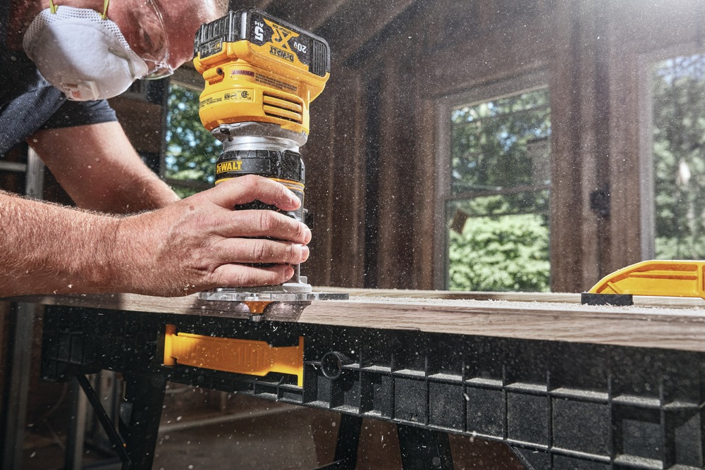 DEWALT DCW600B 20V MAX XR Variable Speed 11/2 HP Brushless Cordless