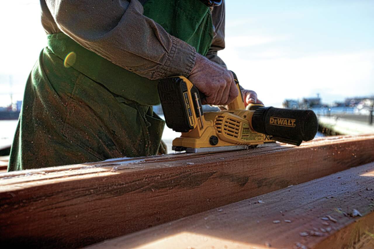 DEWALT DCP580B 20V MAX XR Lithium Ion Brushless Cordless Planer Tool Tool Only 3 1 4 in
