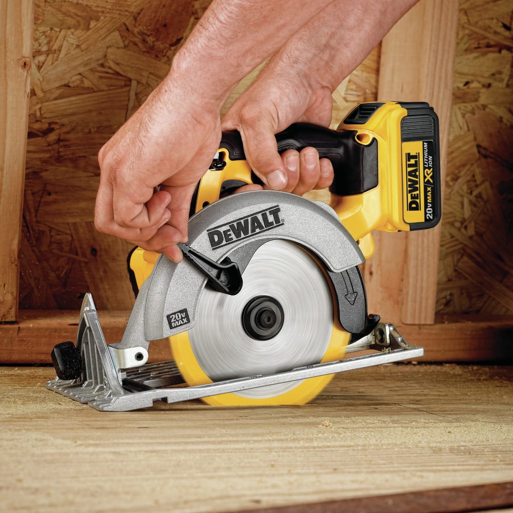 DEWALT DCS391P1 20V MAX Cordless Circular Saw Kit with E-Brake, Battery   Charger, 6-1/2-in Canadian Tire