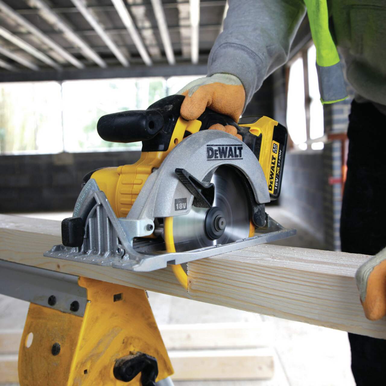 Dewalt circular saw on sale canadian tire
