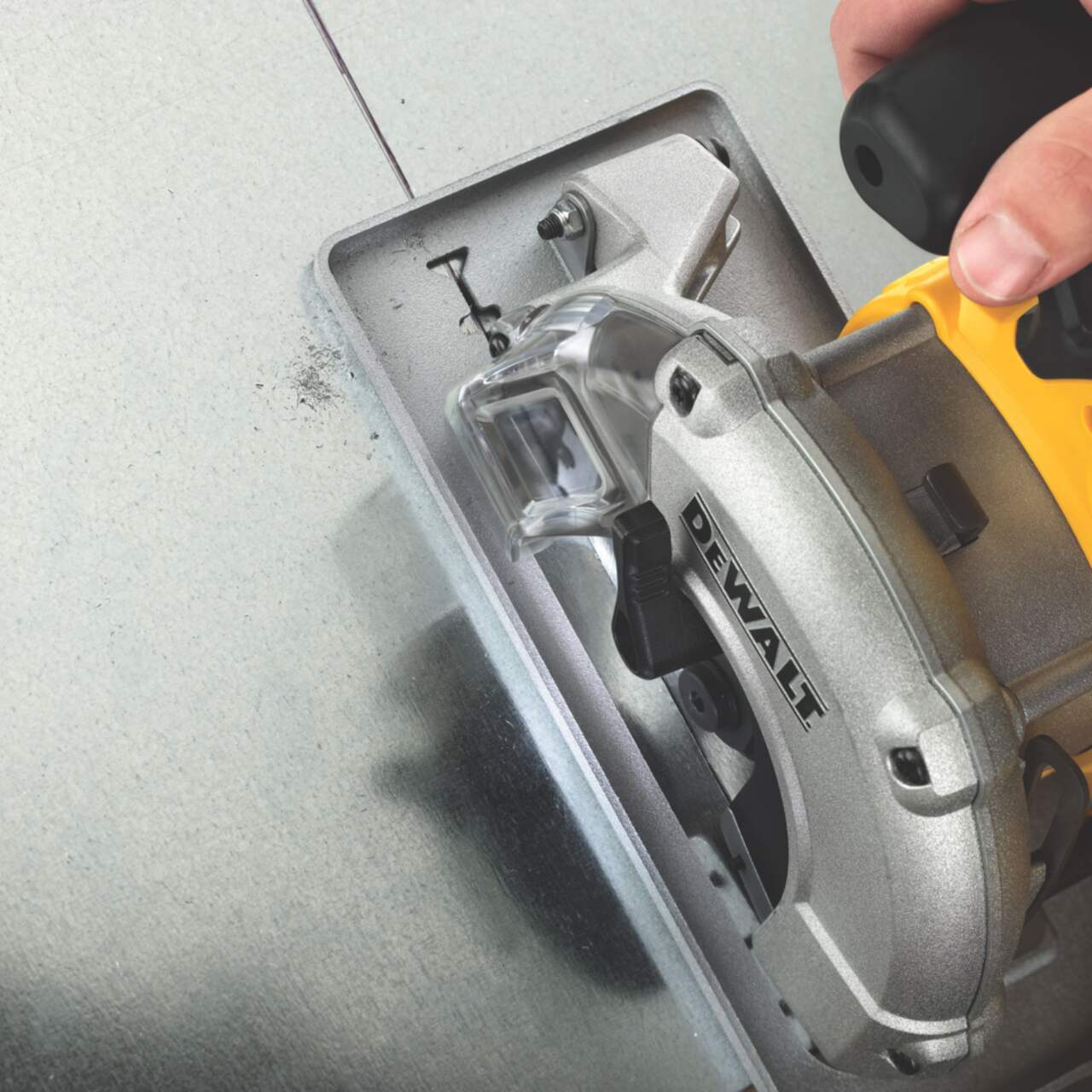 Dewalt 20v circular saw canadian tire outlet