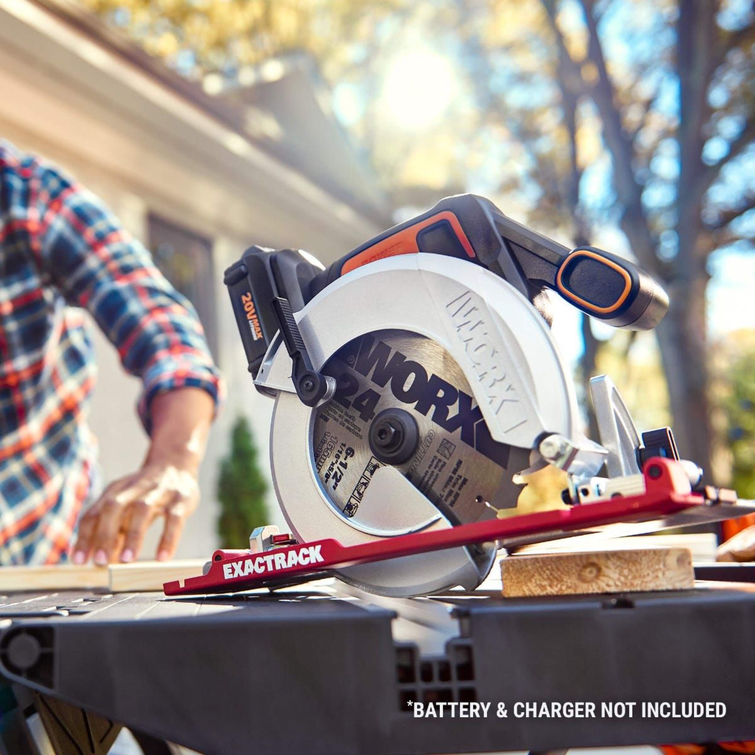 WORX 20V ExacTrack Circular Saw, 6-1/2-in (Tool Only) Front_Angled_Right