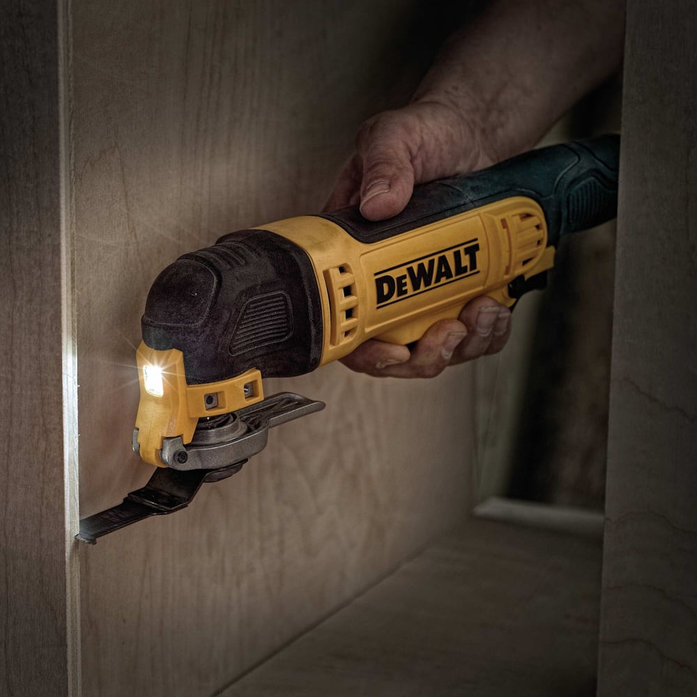 DEWALT DWE315K 3.0 Amps Oscillating Multi-Tool with 29-pc Accessories Kit  Canadian Tire