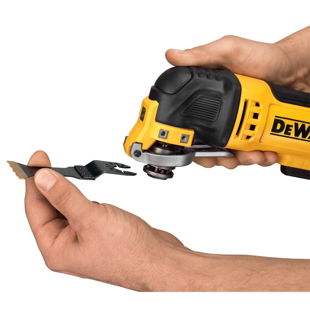 DEWALT DWE315K 3.0 Amps Oscillating Multi-Tool with 29-pc Accessories Kit  Canadian Tire