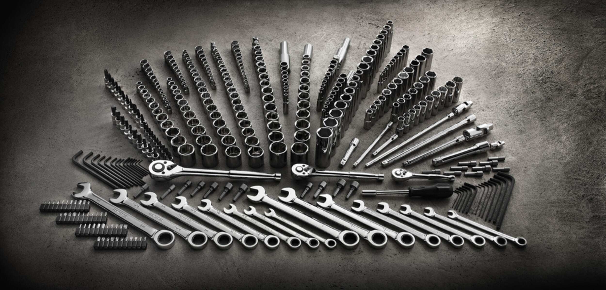 MAXIMUM Socket Set, 384pc Canadian Tire