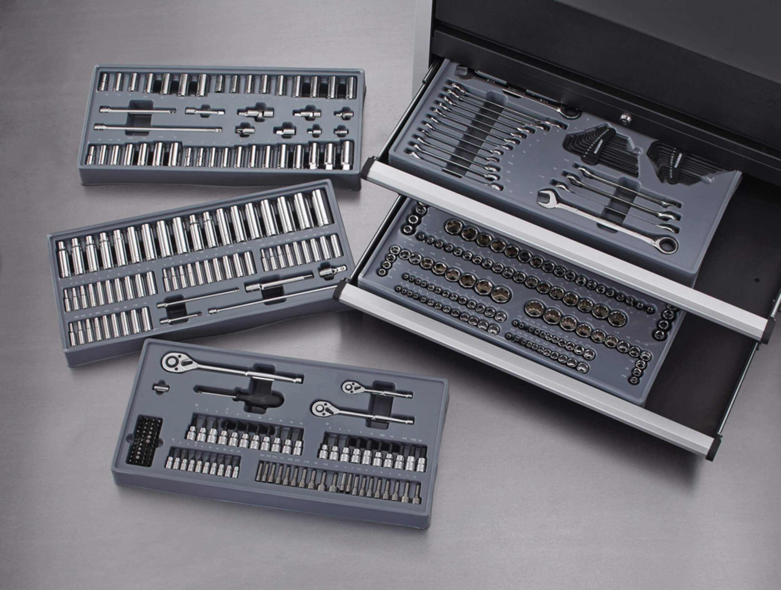 MAXIMUM Socket Set, 384-pc Composite_or_Mixed