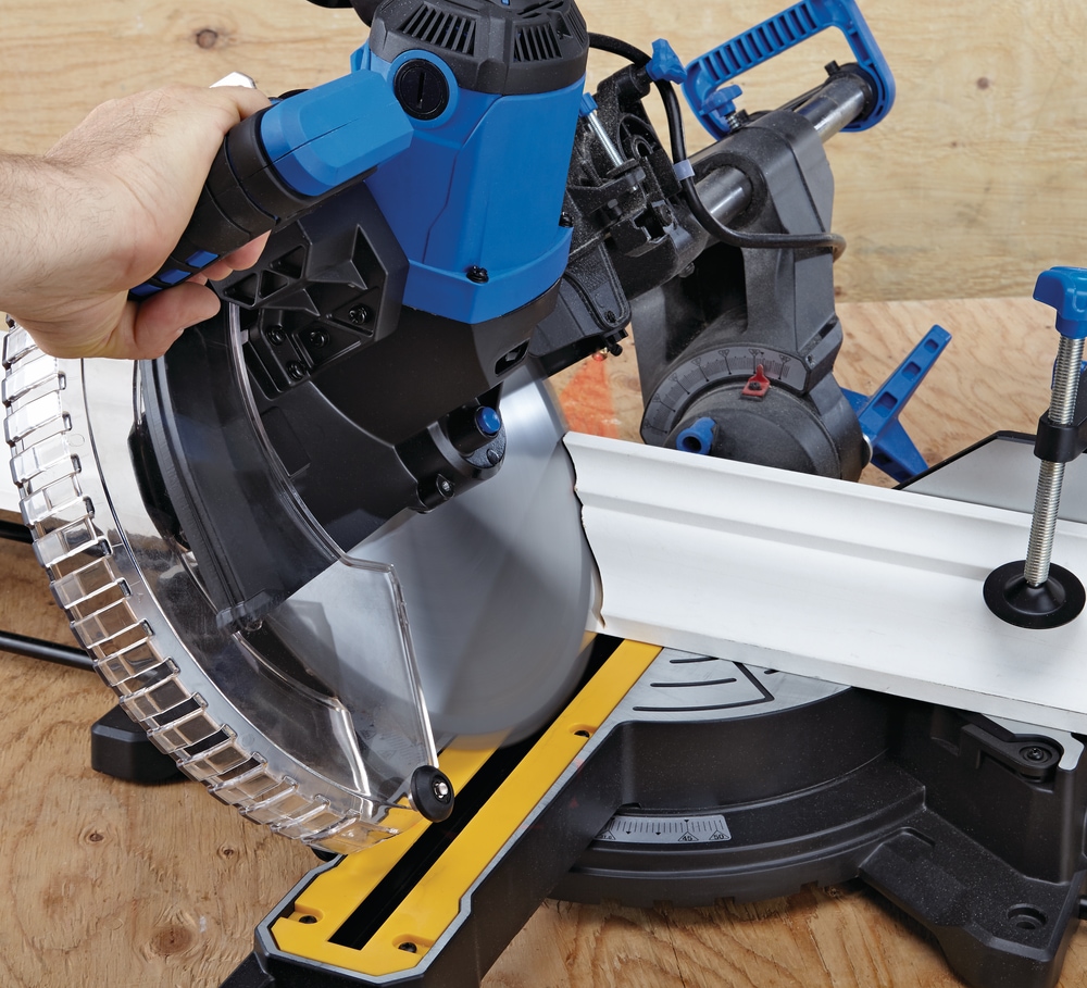 Mastercraft 15 Amp DualBevel Sliding Mitre Saw With Laser, 10in