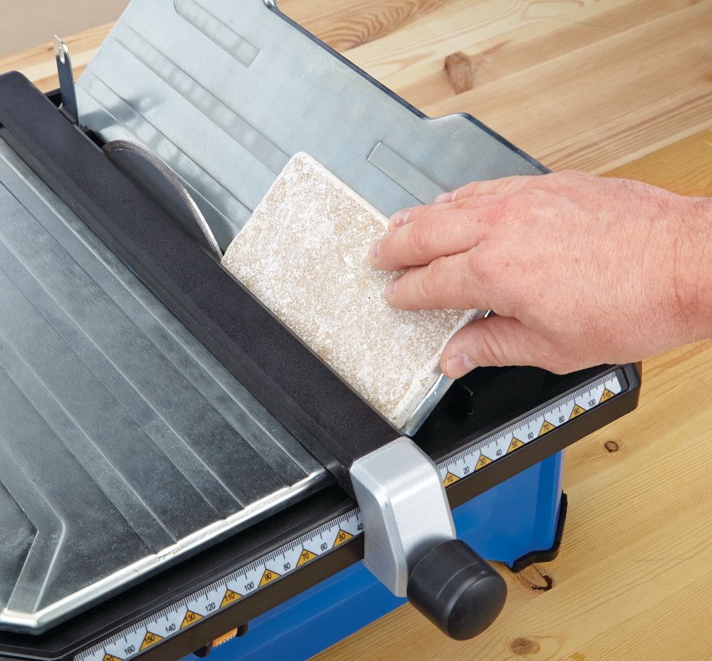 Mastercraft 5 Amp Wet Tile Saw, 7in Canadian Tire