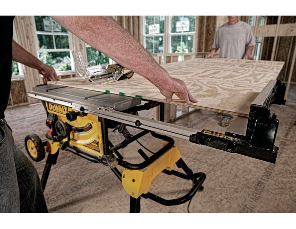 DEWALT DWE7491RS 10-in Jobsite Table Saw, 32-1/2: Rip Capacity With ...