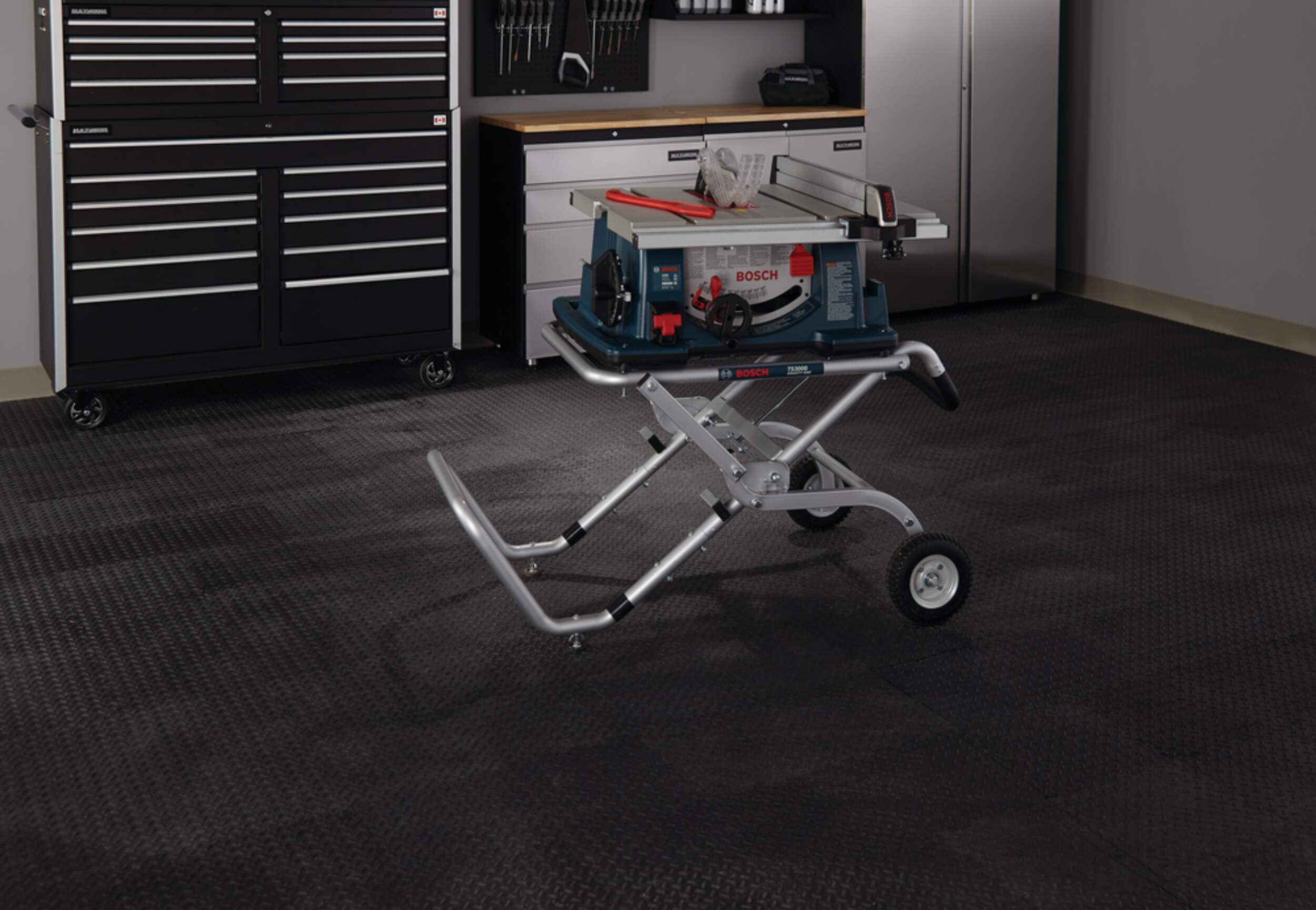 Bosch GTS1510 15 Amp Jobsite Table Saw with GravityRise Wheeled Stand