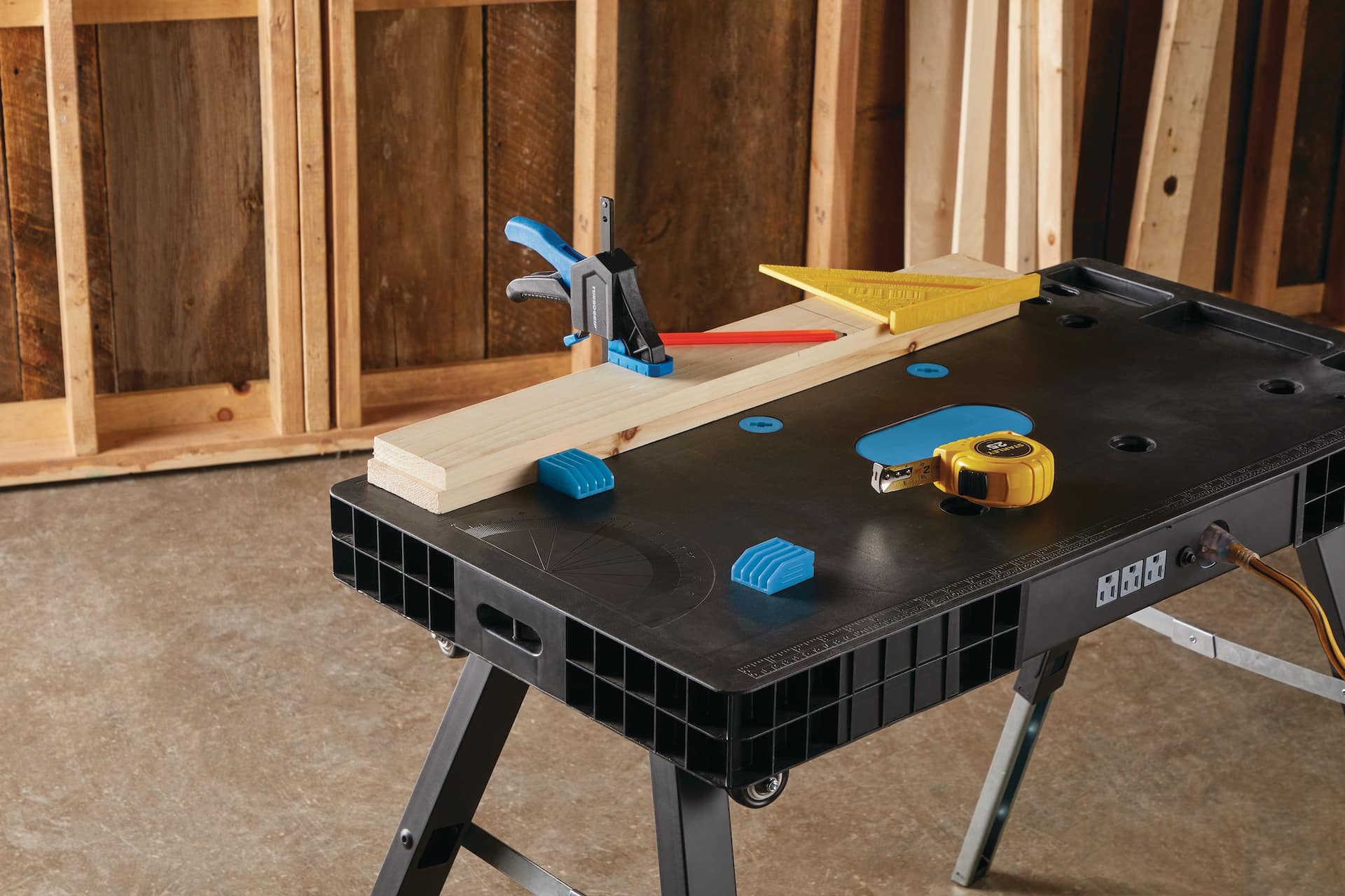 Mastercraft 5-in-1 Adjustable Height Work Table / Scaffold 