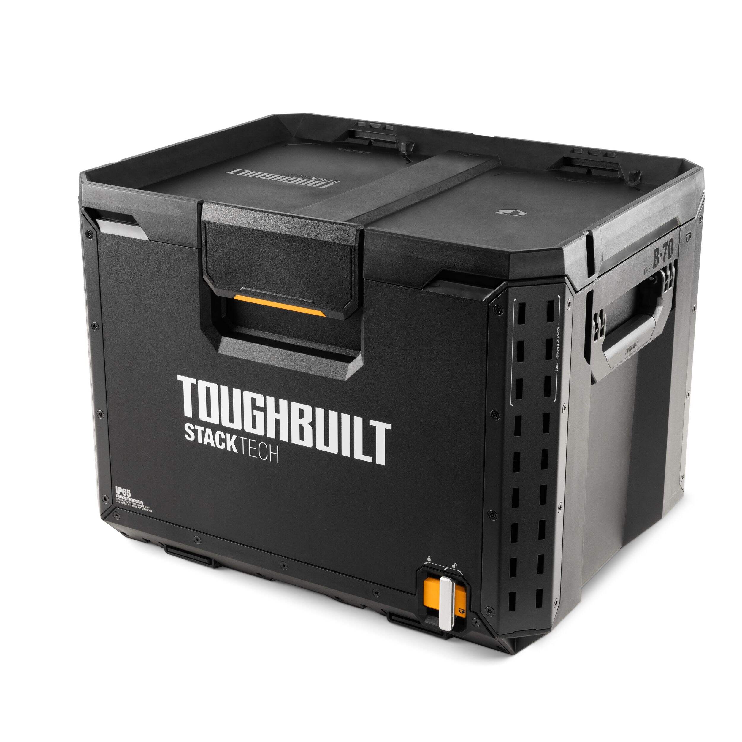 Coffre à outils TG ToughBuilt StackTech avec mécanisme de verrouillage automatique Front_Three_Fourths_Angled_Left