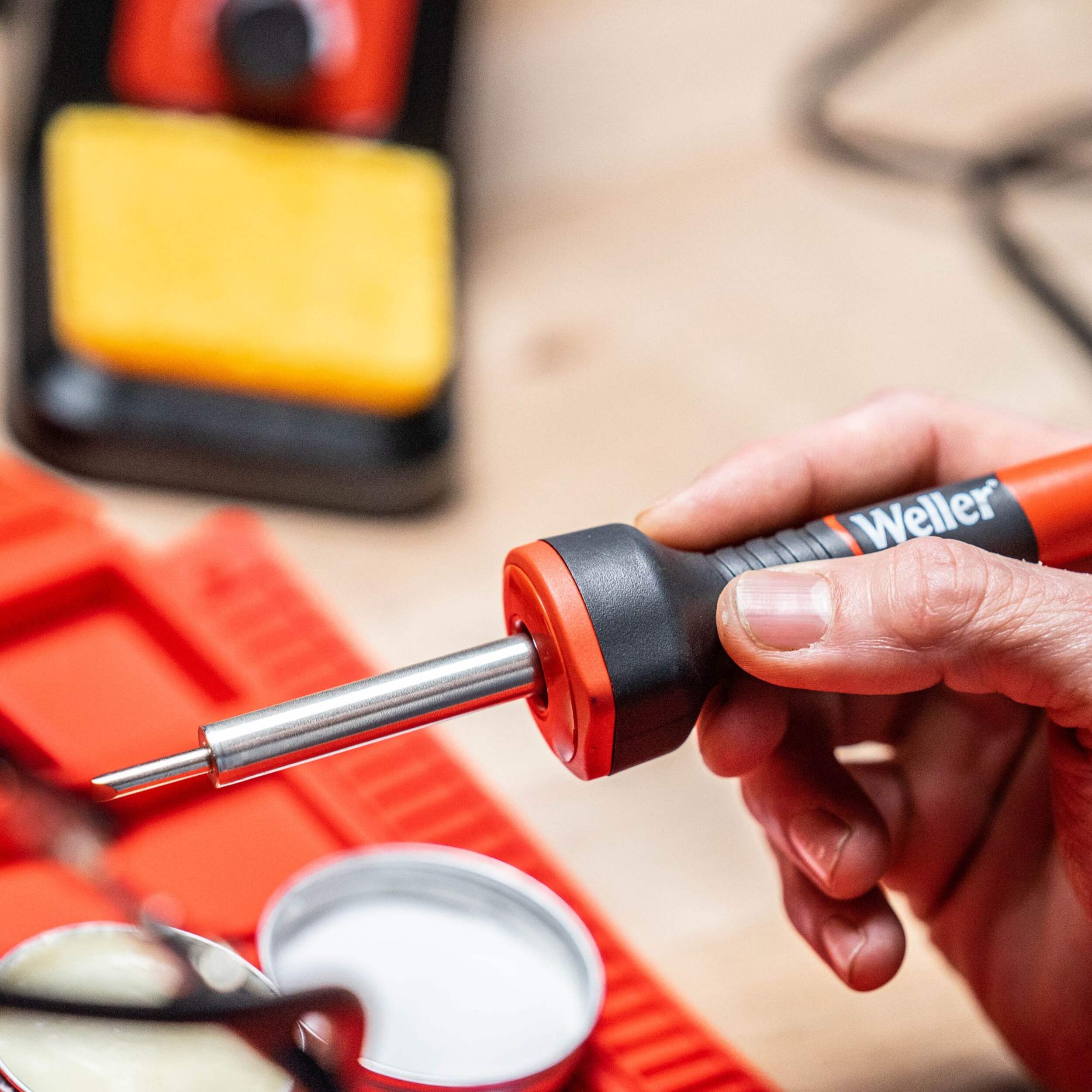 Weller WLSK3012A 40W VariablePower Soldering Iron Station Canadian Tire