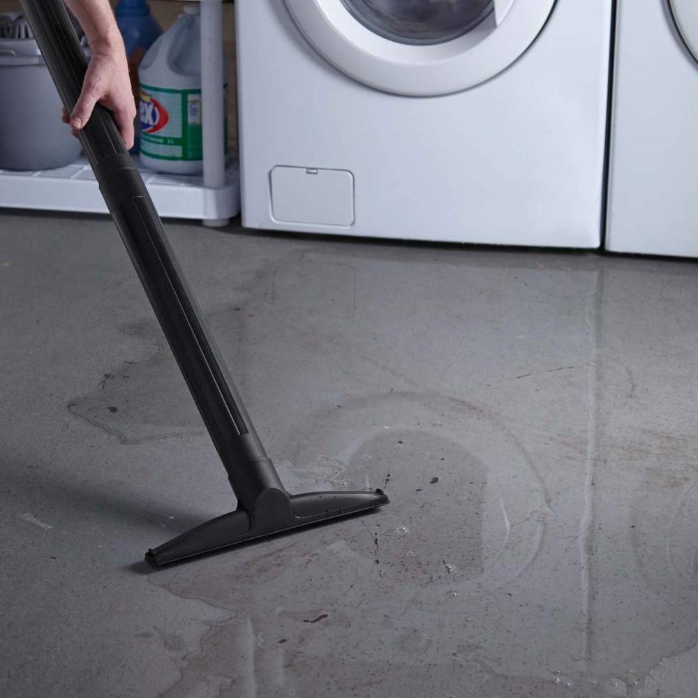 MAXIMUM VJH1211PF 6.0 Peak HP Portable Wet/Dry Shop Vacuum with Hose