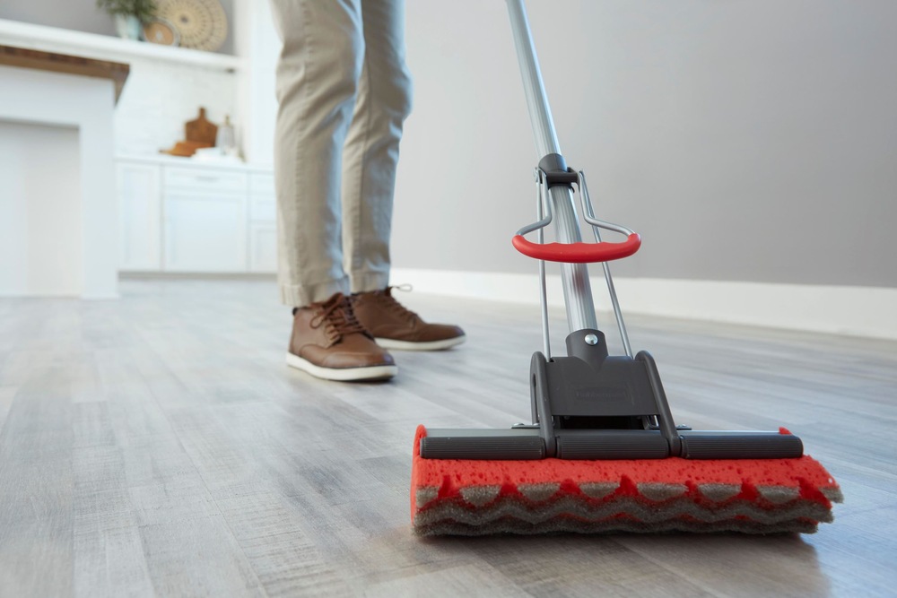Rubbermaid Scrubbing Roller Mop with Sponge Mop Head Canadian Tire
