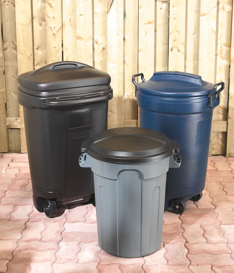 Wheeled Garbage Can, 133L Canadian Tire