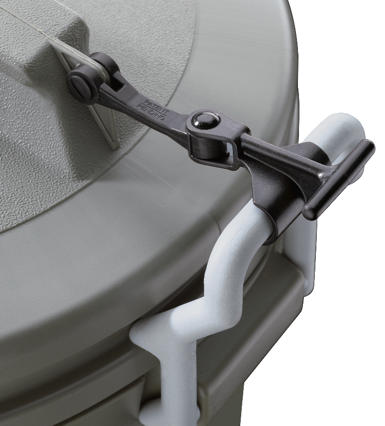 Rubbermaid Animal Stopper Garbage Can Canadian Tire