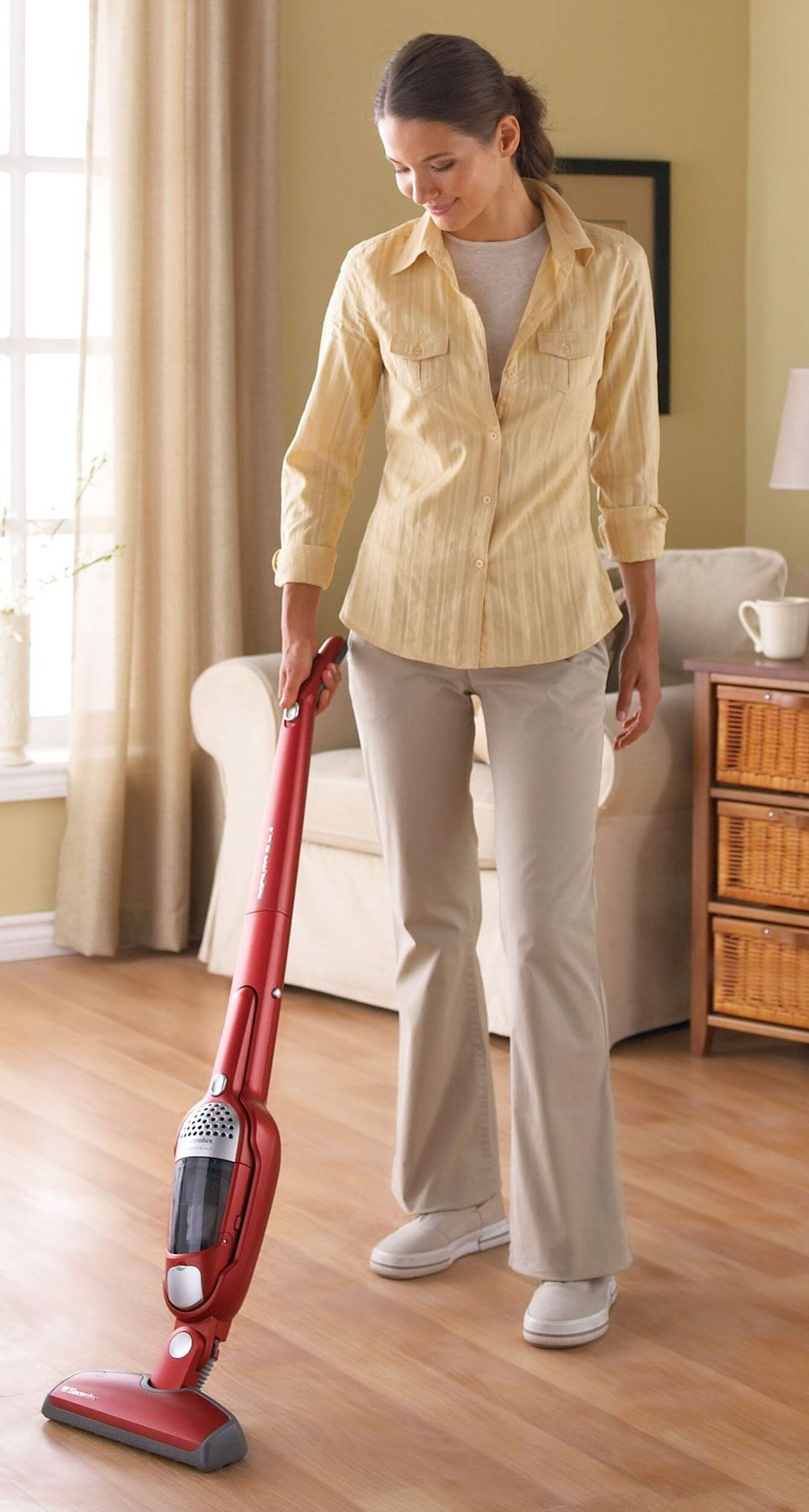 Electrolux Pronto 2-in-1™ Stick Vacuum Front_Three_Fourths_Angled_Left