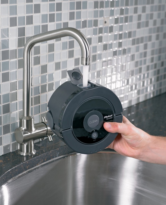 iRobot Scooba 230 Robotic Floor Washer, Black Canadian Tire